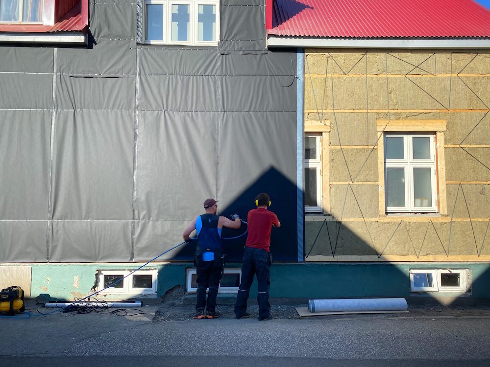 aaltopelti islanti taloissa